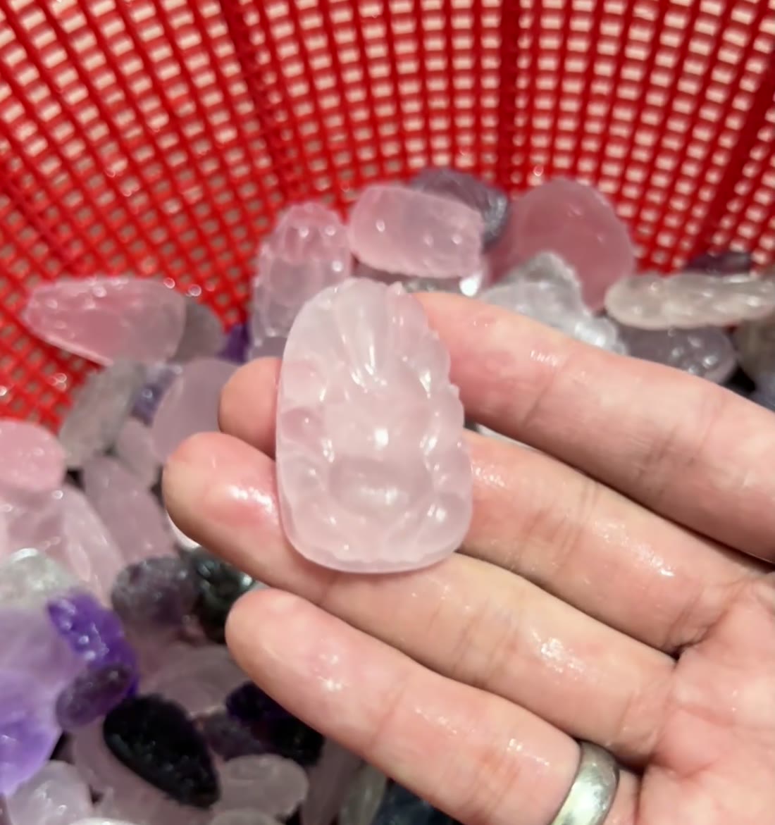 沖胚後的半成品,已經有大致輪廓